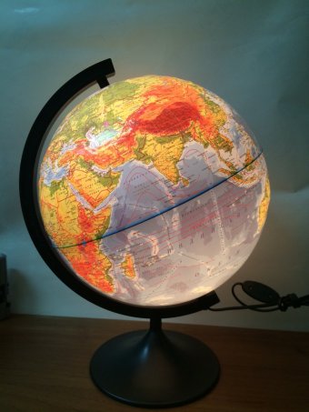 Глобус Земли физический d=32см с подсветкой и рельефом